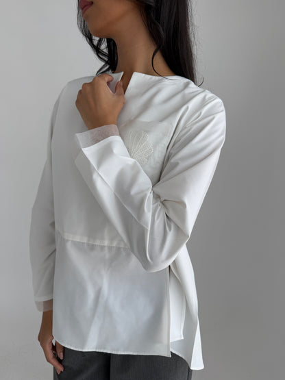 The White Shirt