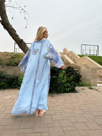 Blue embroidery pattern kaftan